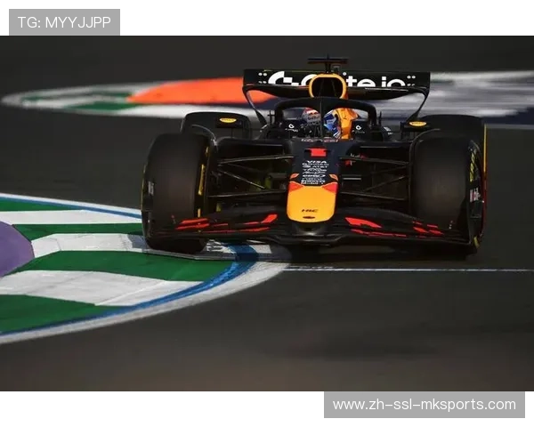 维斯塔潘和皮亚斯特里的奇迹还在继续!F1赛事周报:2025-11-24-12-1 维斯塔潘和皮亚斯特里的奇迹还在继续!F1赛事周报:2025-11-24-12-1